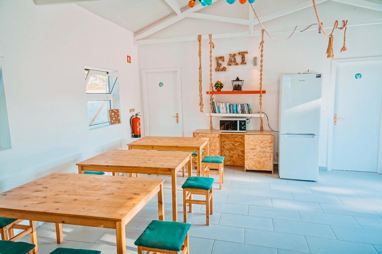 Oasis Backpackers Hostel Sintra Surf Colares Eksteriør bilde
