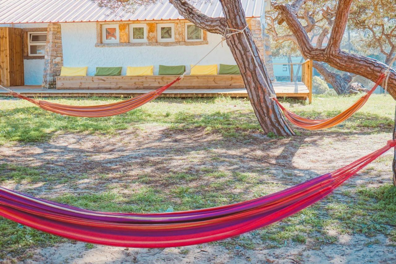 Oasis Backpackers Hostel Sintra Surf Colares Eksteriør bilde