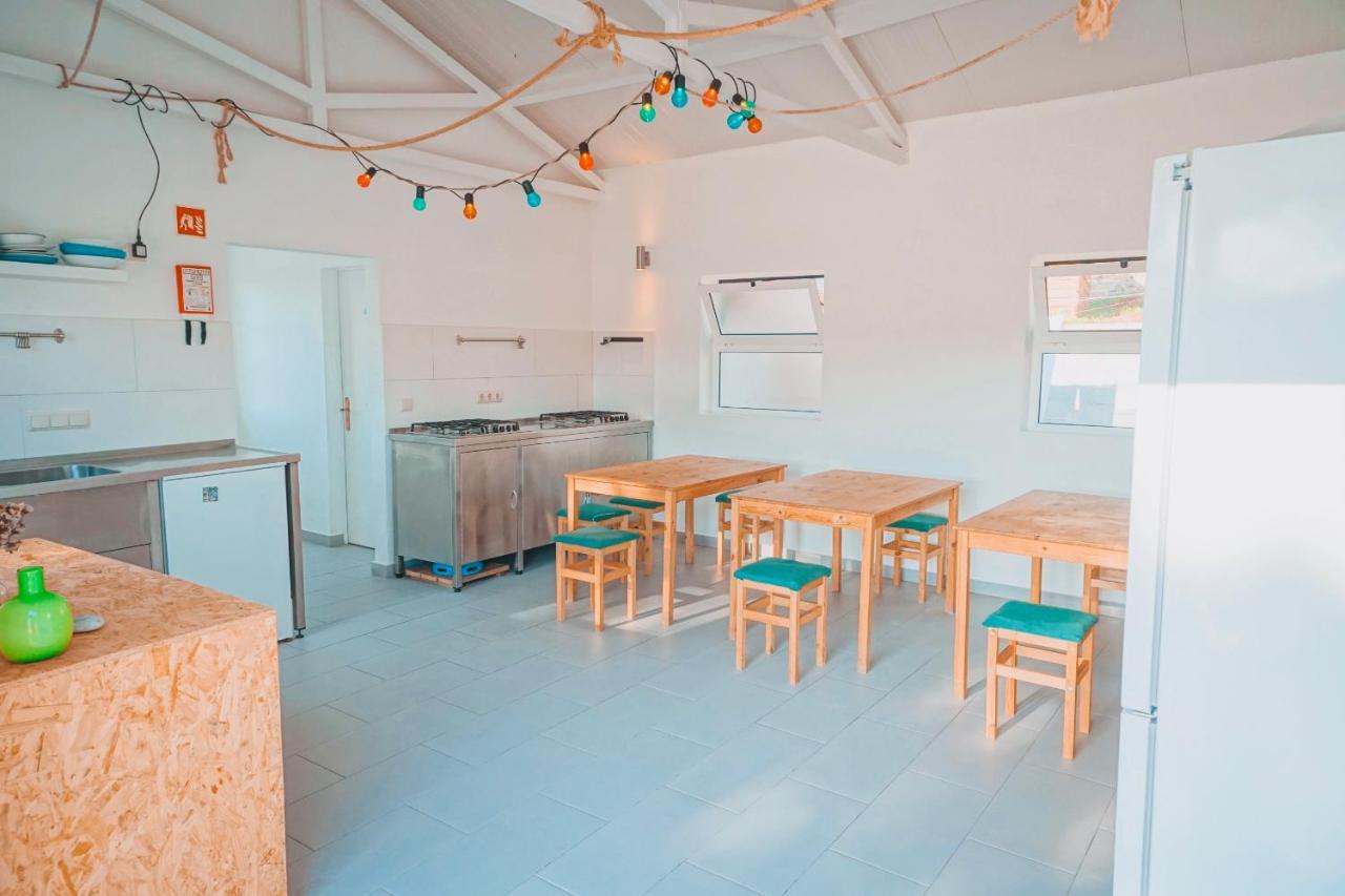 Oasis Backpackers Hostel Sintra Surf Colares Eksteriør bilde