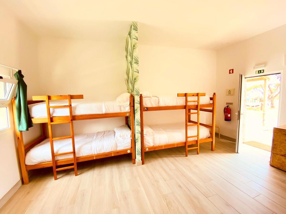 Oasis Backpackers Hostel Sintra Surf Colares Eksteriør bilde